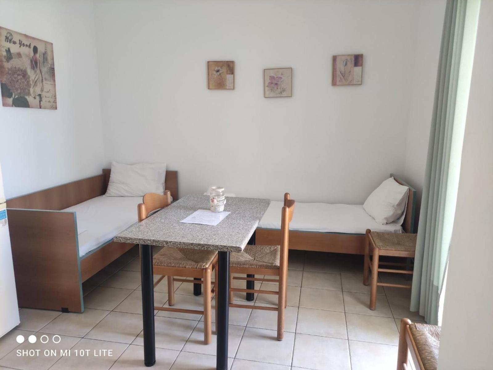 Yannis Apartments Amoudara  Exterior photo