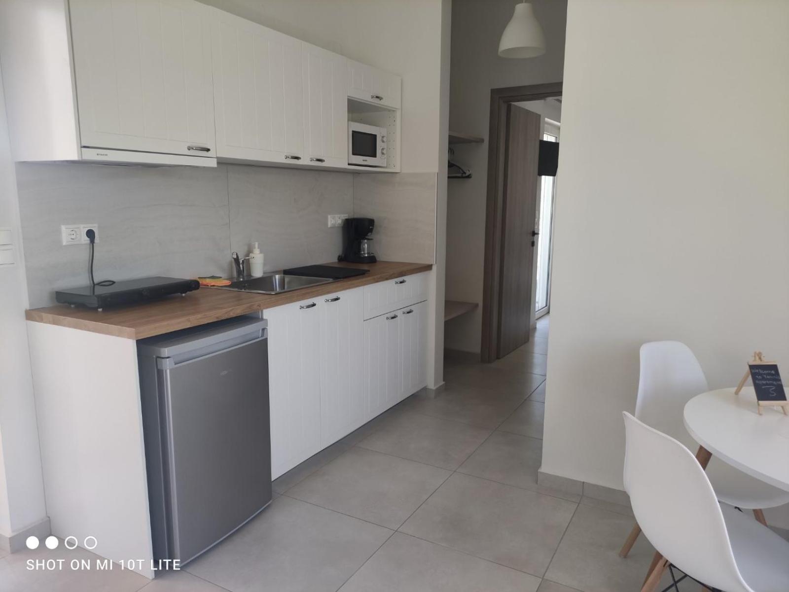 Yannis Apartments Amoudara  Exterior photo