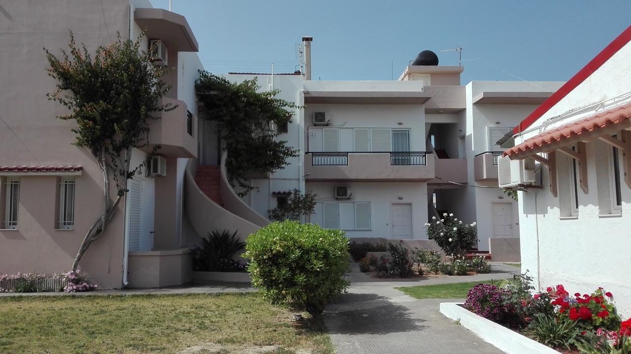 Yannis Apartments Amoudara  Exterior photo